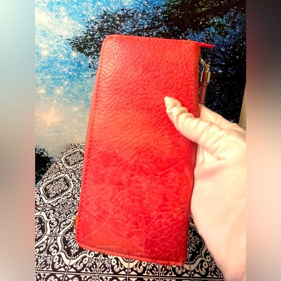 Tory Burch Pink Pebbled Leather Clutch Wallet with Logo Medallion and strap EUC - Picture 9 of 11